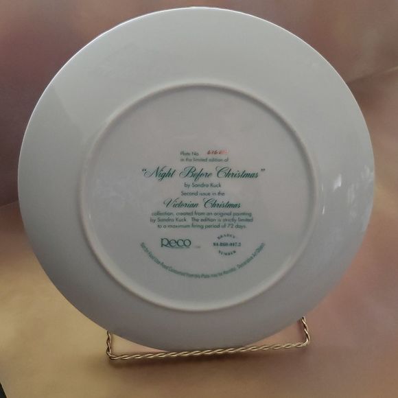 Decorative Christmas Plate with Girl and Teddy Bear - Picture 2 of 4